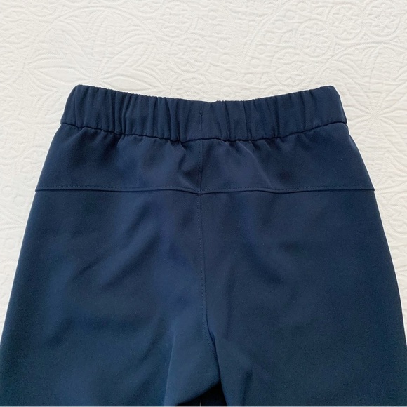 Lululemon On The Fly Crop (Woven), 23" Inseam - Picture 6 of 8